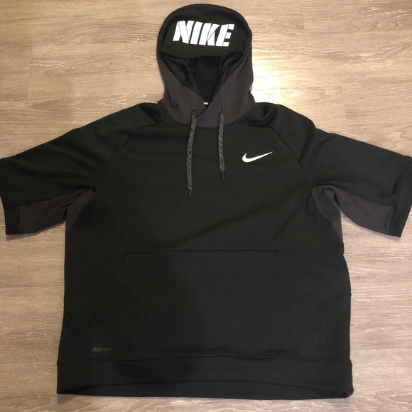 nike dri fit training hoodie short sleeve